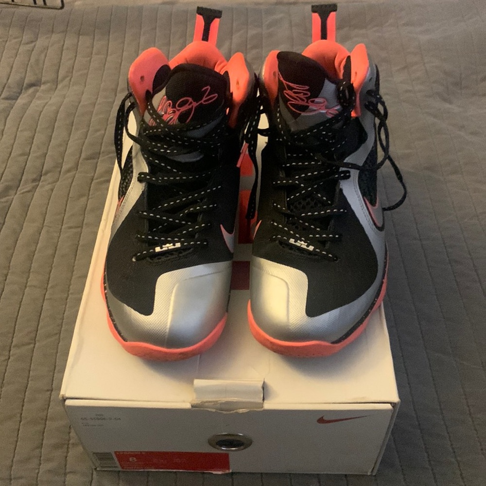 LeBron 9-The Mango Edition/Size-8